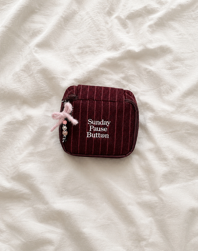 A Sunday Pause Botton Bag