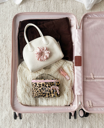 A Sunday Pause Botton Bag